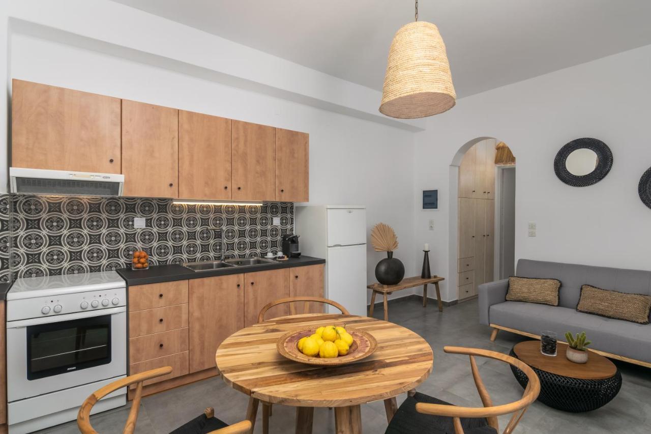 Kallia'S Suites Milos Adamantas  Екстериор снимка