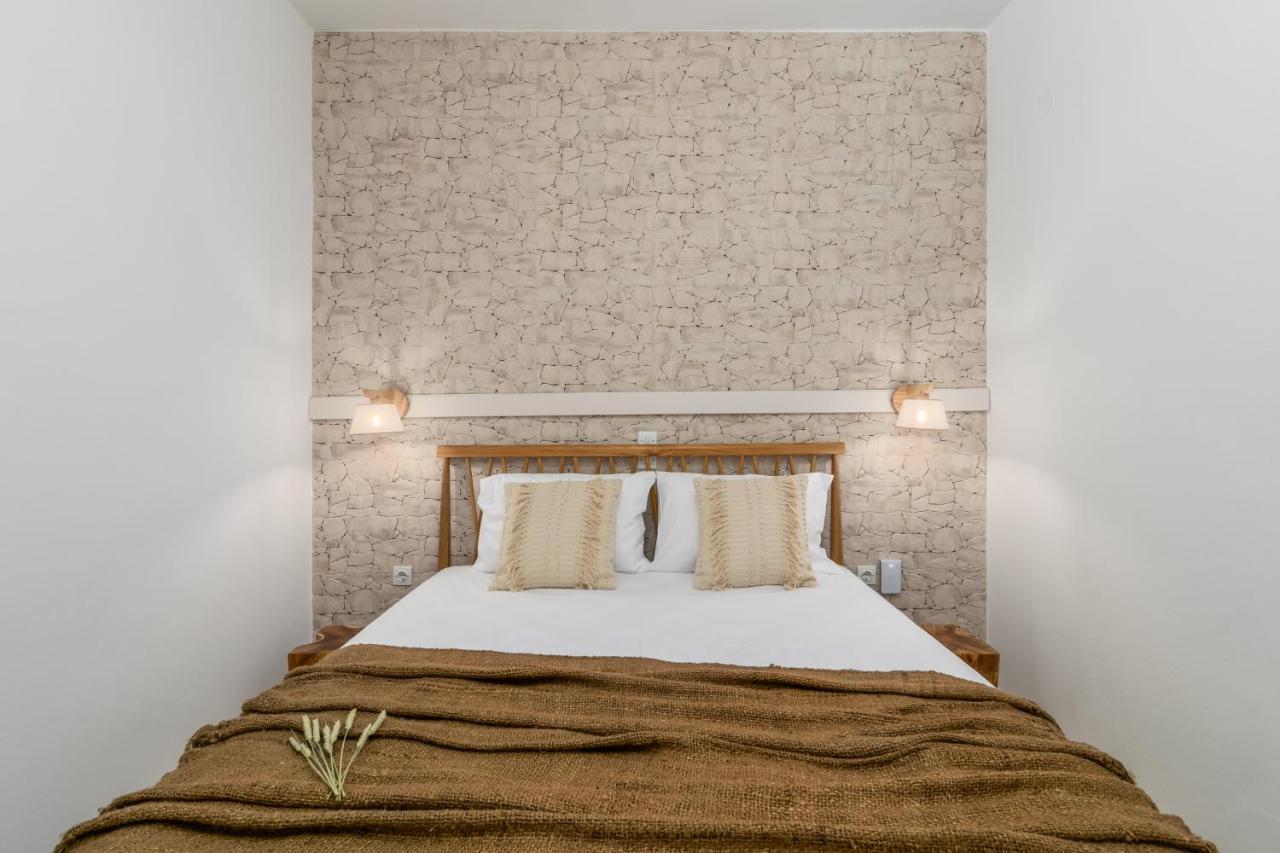 Kallia'S Suites Milos Adamantas  Екстериор снимка