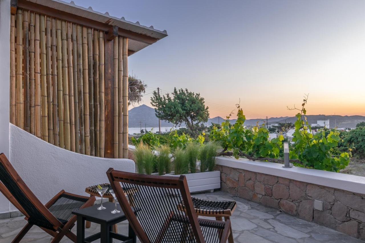 Kallia'S Suites Milos Adamantas  Екстериор снимка